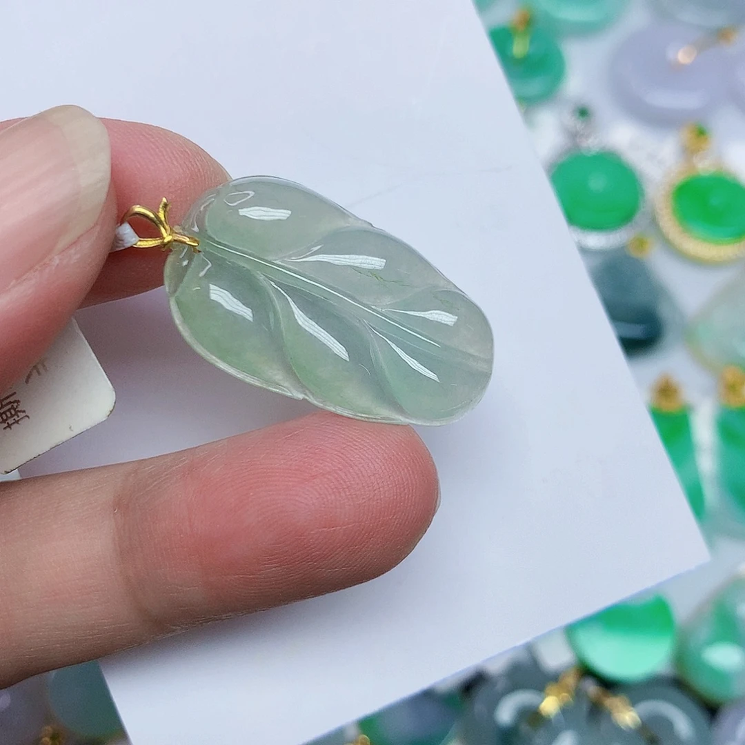 翡翠18K金镶嵌颈饰2567995