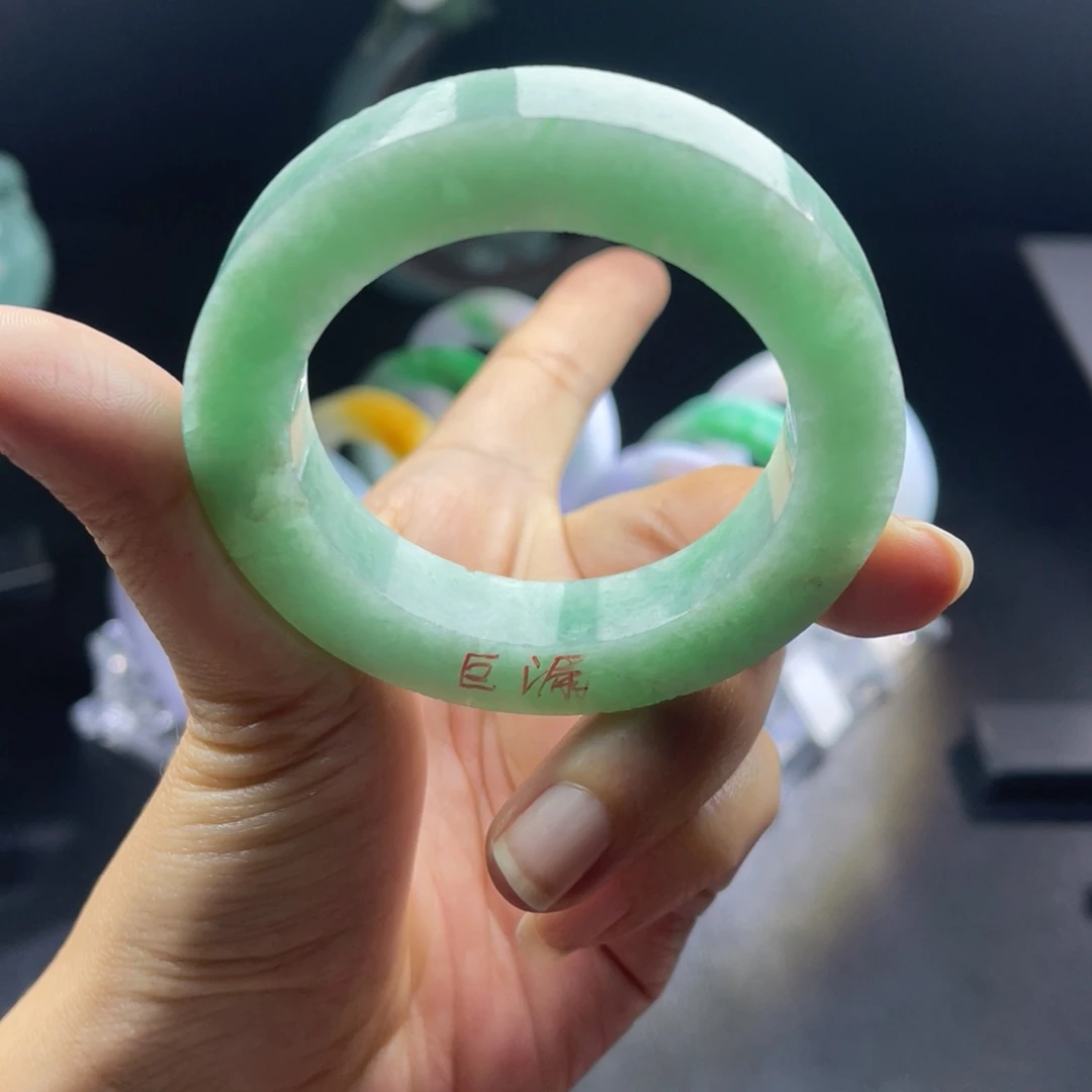 定制翡翠未镶嵌天然翡翠A货手镯