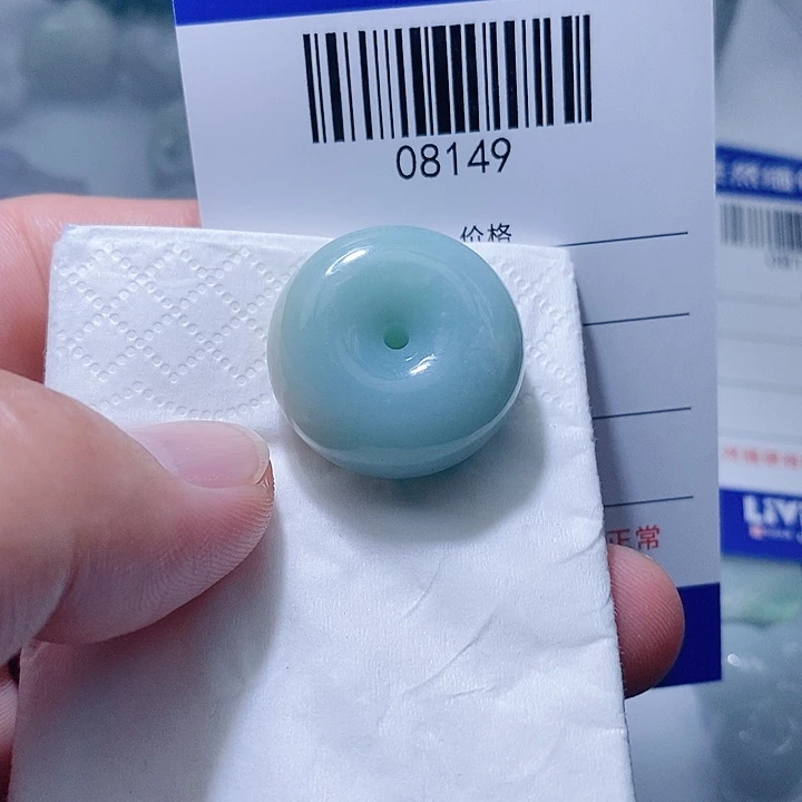 翡翠未镶嵌颈饰天光墟翡翠市场现金代购