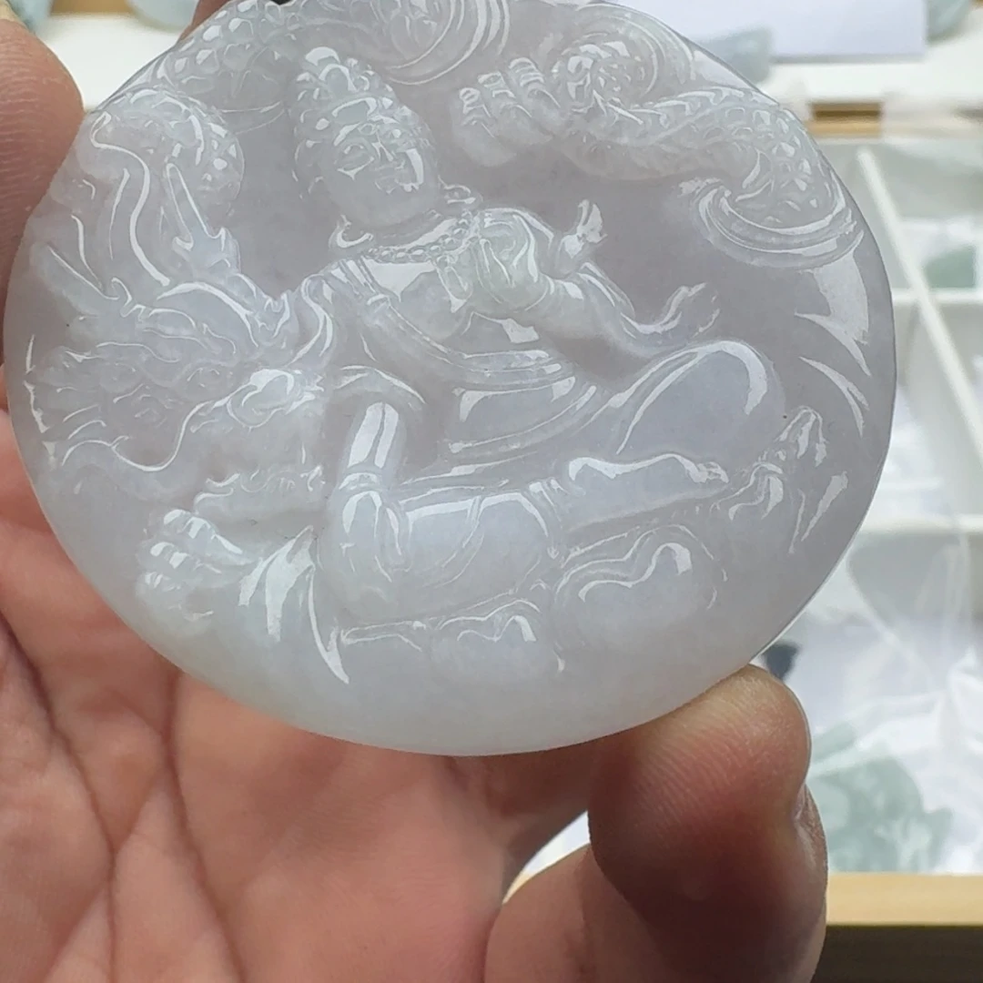 翡翠未镶嵌颈饰天然缅甸A货翡翠