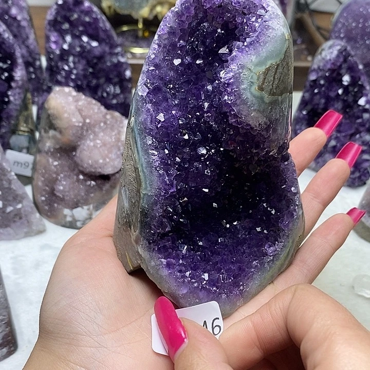 未镶嵌大型摆件（非配饰）紫晶