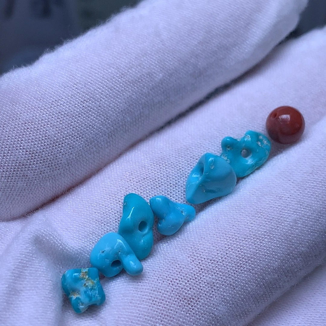 ****小未镶嵌南红玛瑙珠宝奇石