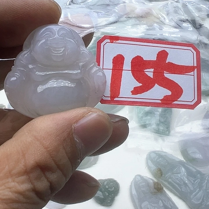 翡翠颈饰未镶嵌一***瓜