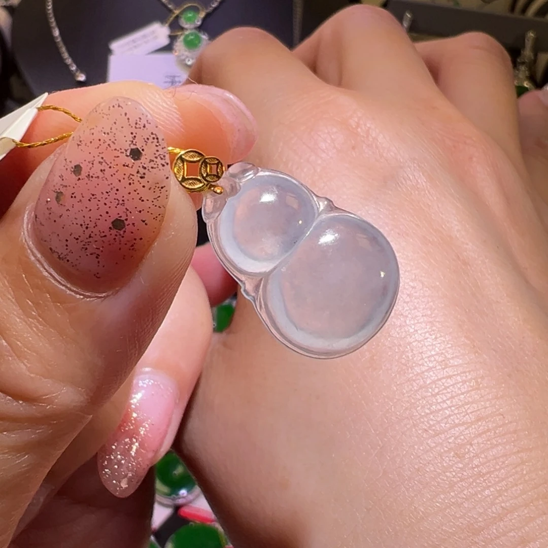 翡翠颈饰18K金镶嵌吊坠