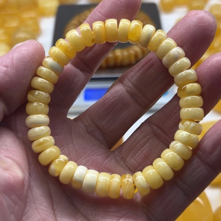 琥珀（矿物珀）未镶嵌裸石