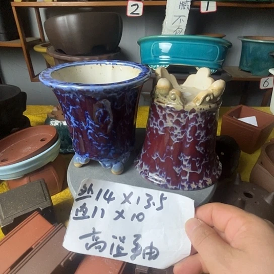 宜兴紫砂花盆二个
