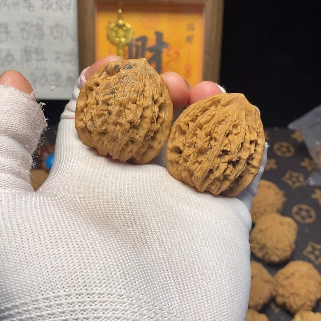 吊坠文玩核桃38-42全品虎头随机发