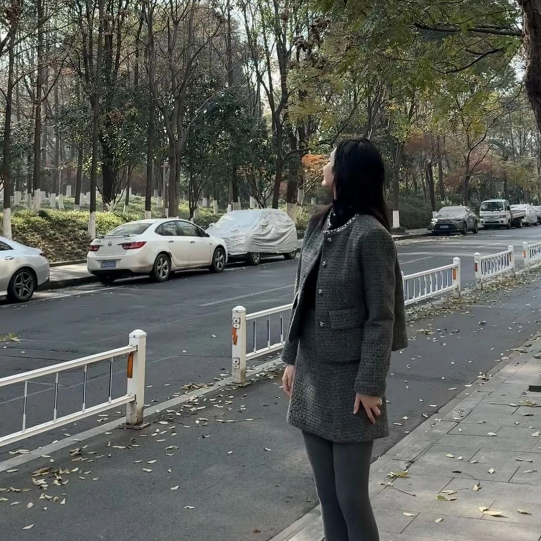 【灰姑娘】秋冬加绒加厚小香风外套灰色短裙套装