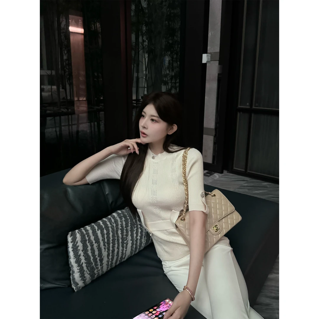 【莉萍服饰】 法式小香圆领收腰系短袖毛针织衫