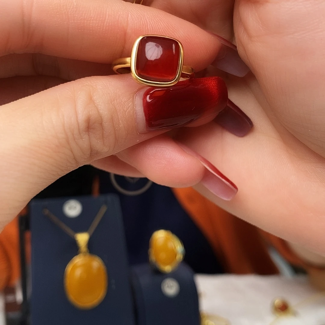 血珀银S925镀金镶嵌戒指