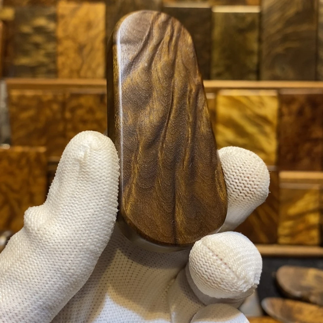 阴沉木阴沉金丝楠木手把件