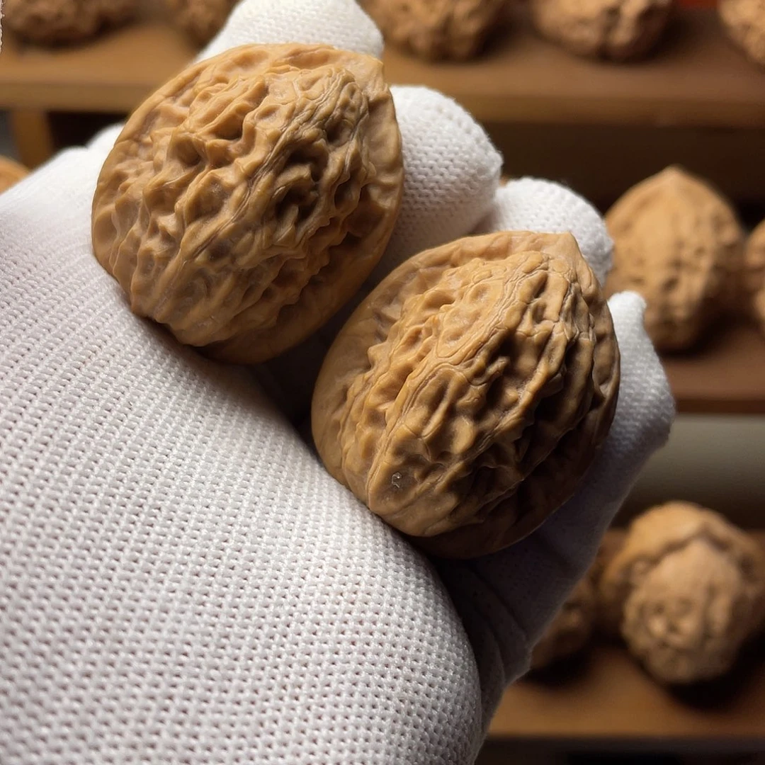 桃核吊坠大红袍狮子头32