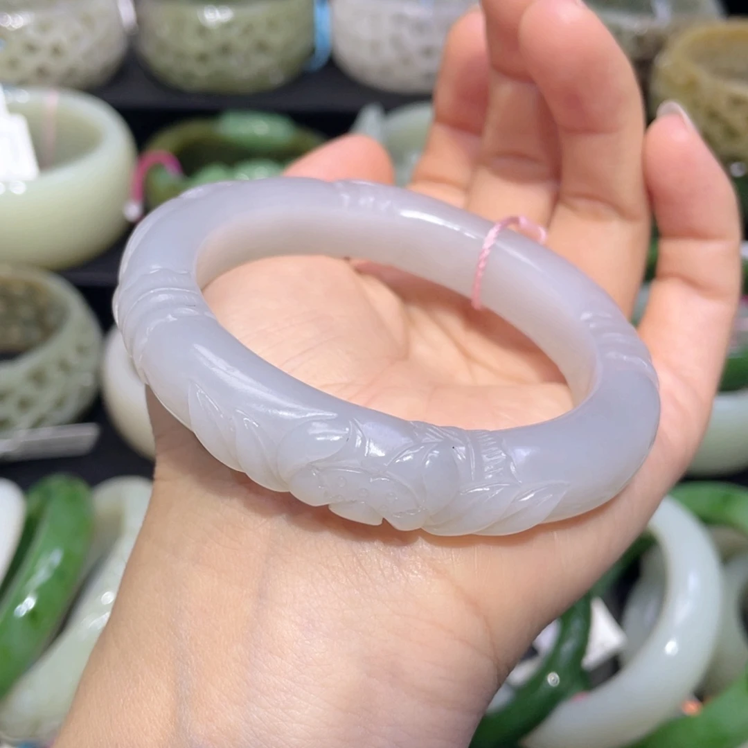 和田玉手镯未镶嵌107