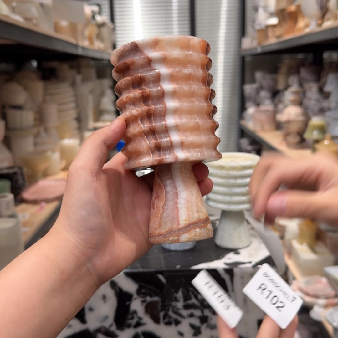 大理石R102。 钱。