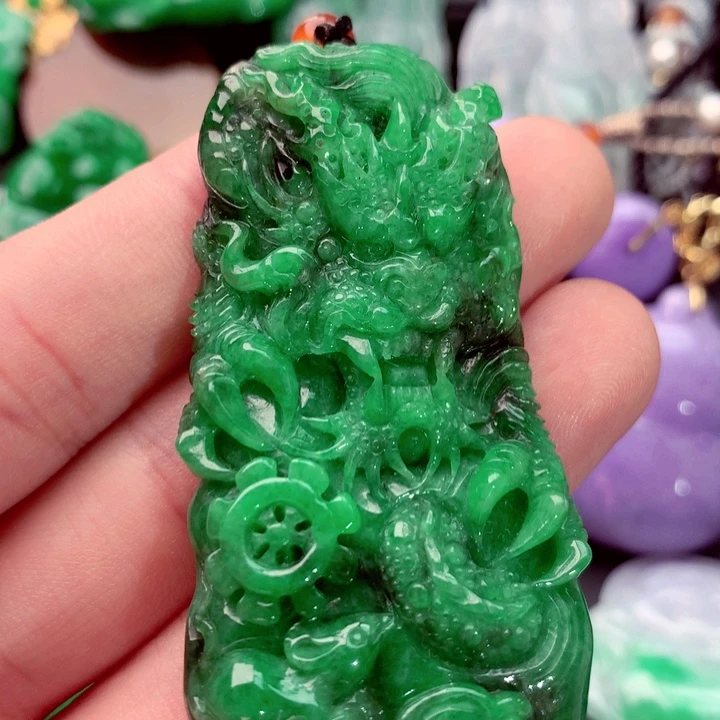 吊坠(不含链)未镶嵌翡翠