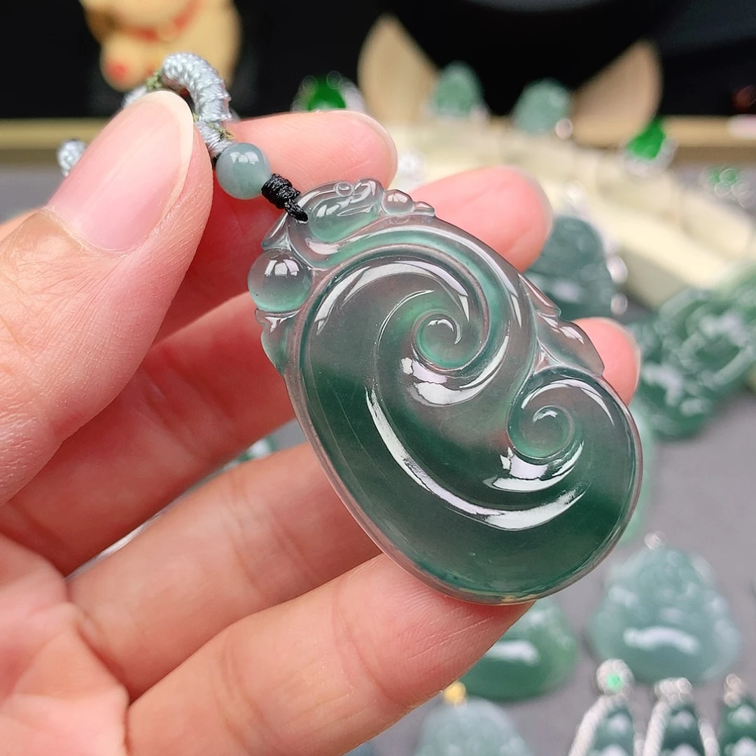 翡翠未镶嵌颈饰吊坠