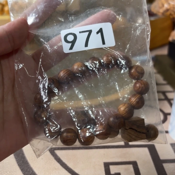 维腊木（绿檀）缘黄花梨