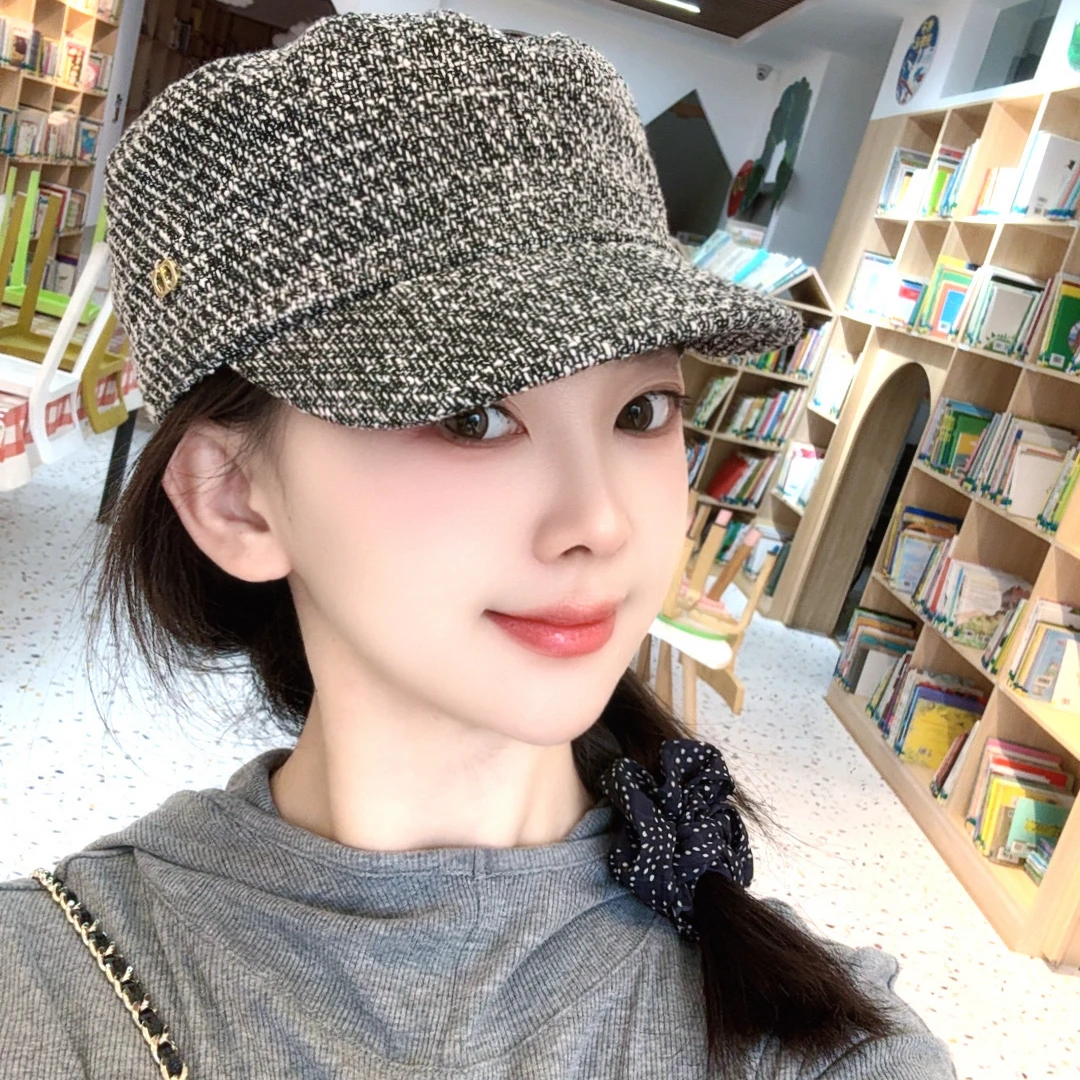秋冬显脸小鸭舌帽百搭时尚