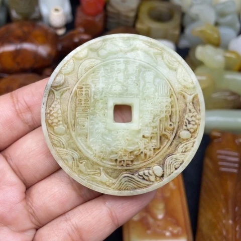 未镶嵌蛇纹石玉颈饰40