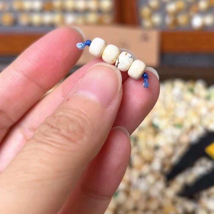 蜜蜡未镶嵌裸石5.8mm一组