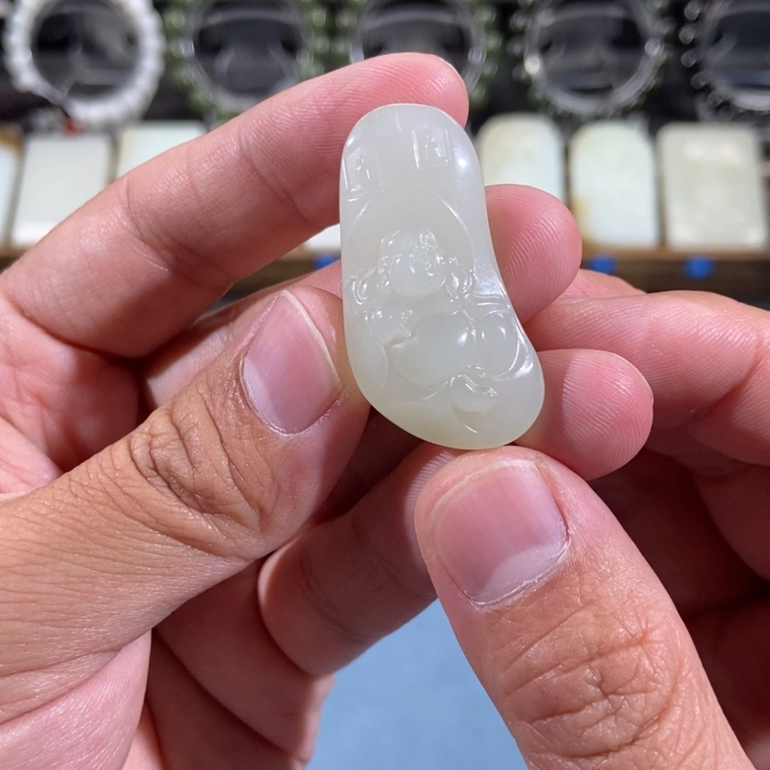 颈饰未镶嵌和田玉