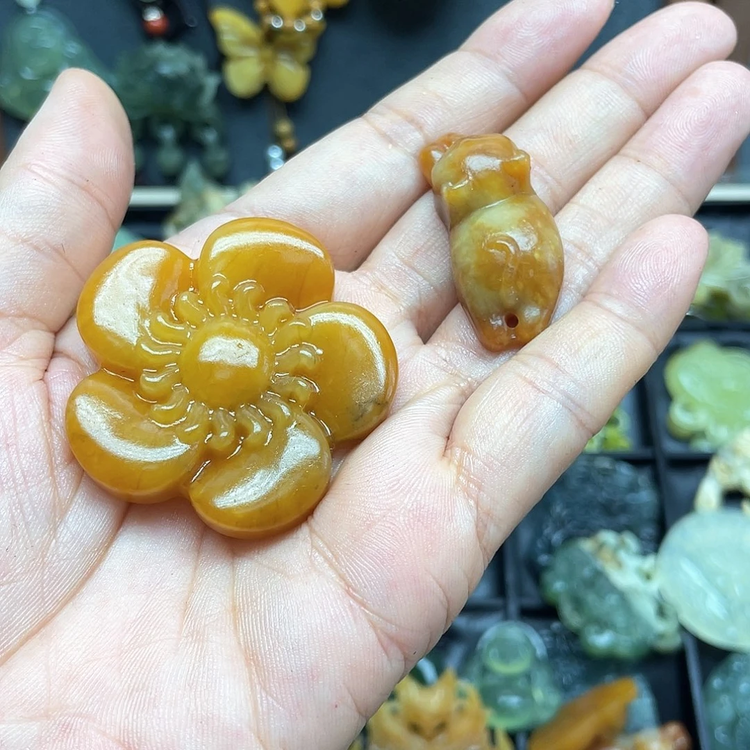 未镶嵌蛇纹石玉颈饰