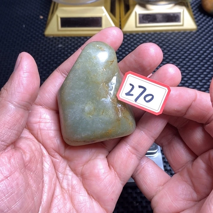 未镶嵌和田玉把件270