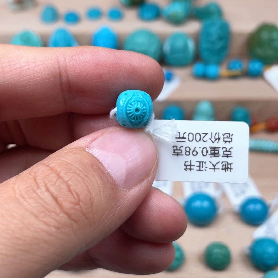 绿松石未镶嵌颈饰9.2*8.3mm