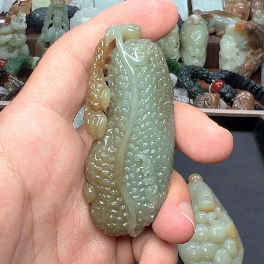 和田玉未镶嵌挂件