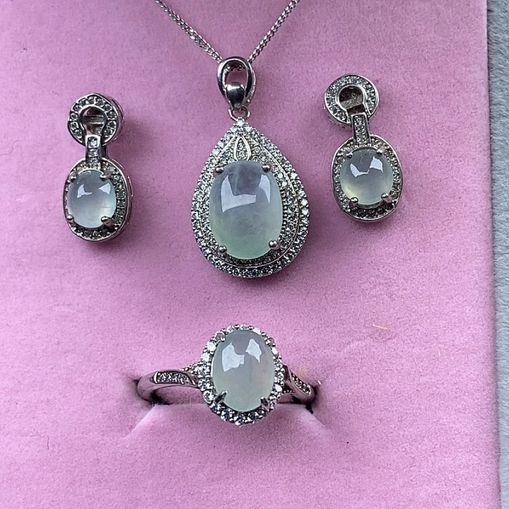 翡翠未镶嵌戒指翡翠