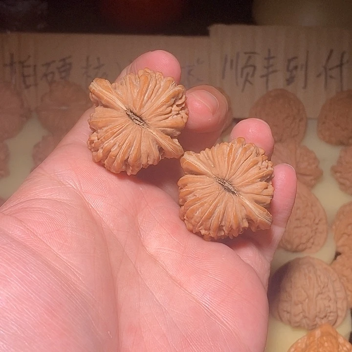 文玩核桃手把件楼子