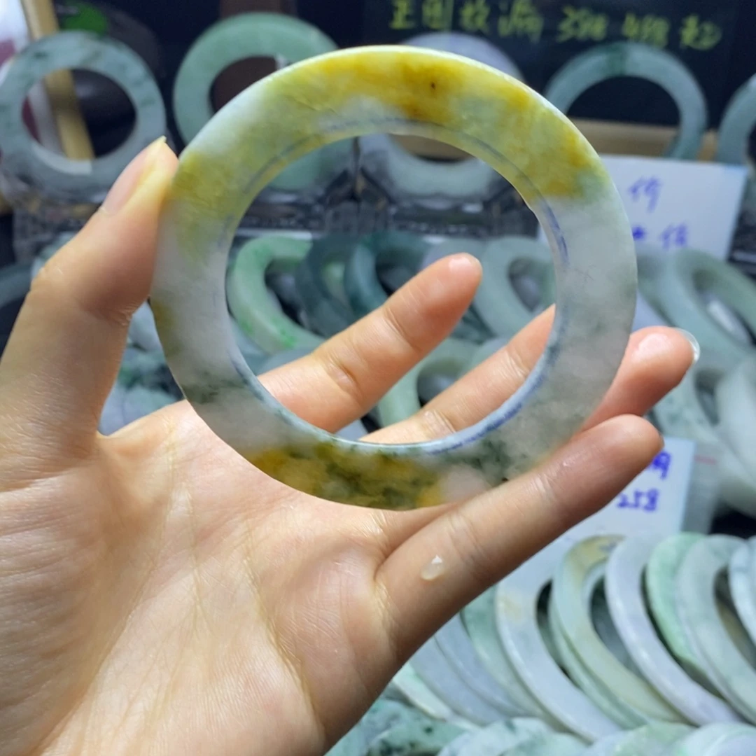 定制翡翠未镶嵌手镯