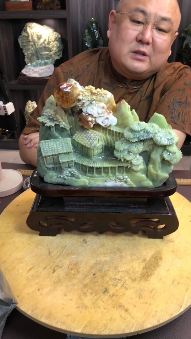 蛇纹石玉（覆膜）摆件原创作品。