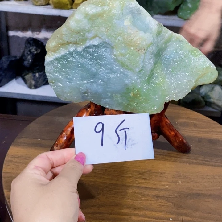 内***币蛇纹石玉未镶嵌原石