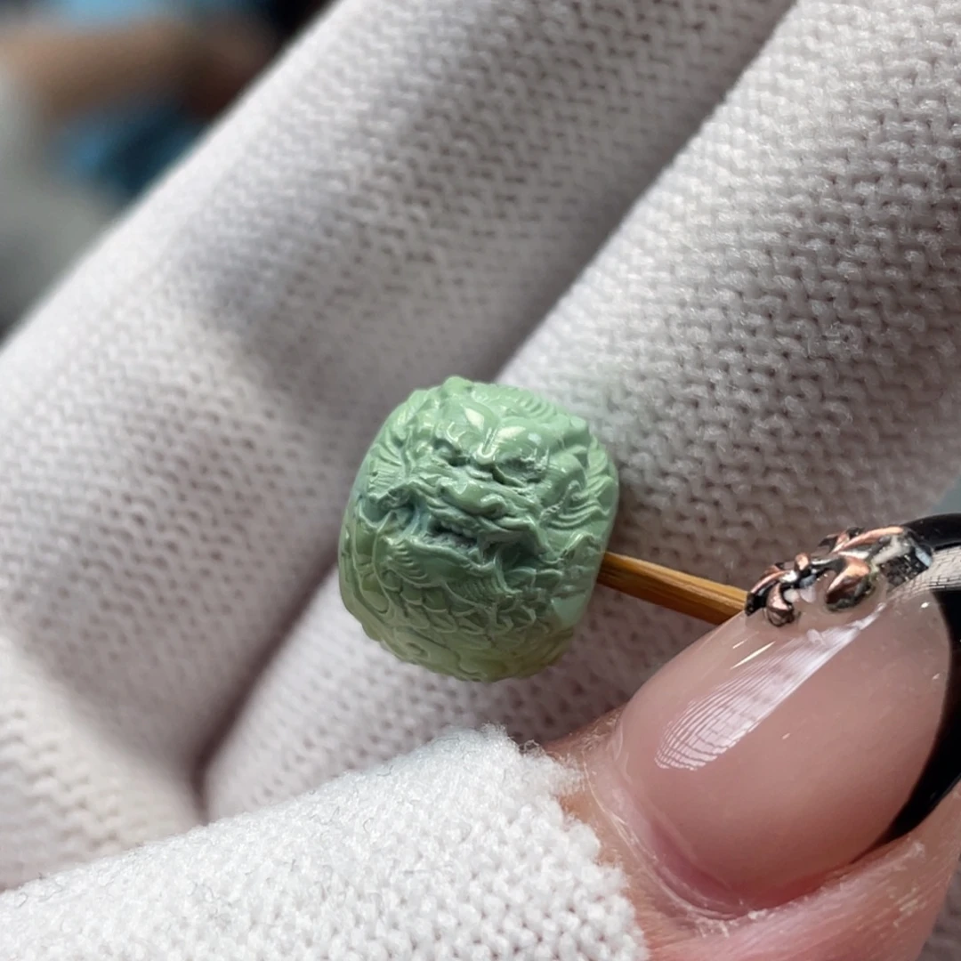 绿松石未镶嵌挂件