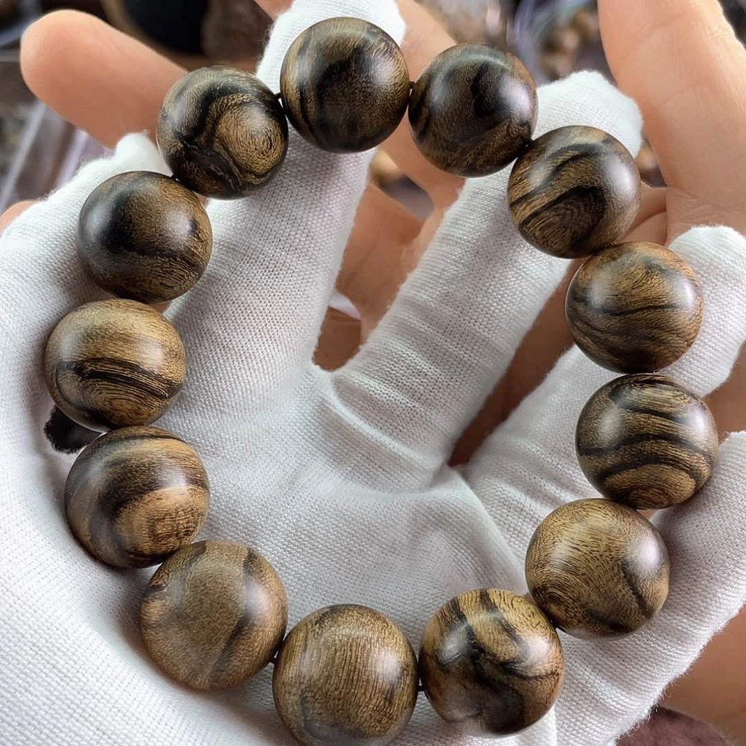 手串沉香靁****）达拉干虎斑留疤