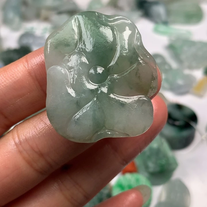 定制翡翠未镶嵌翡翠
