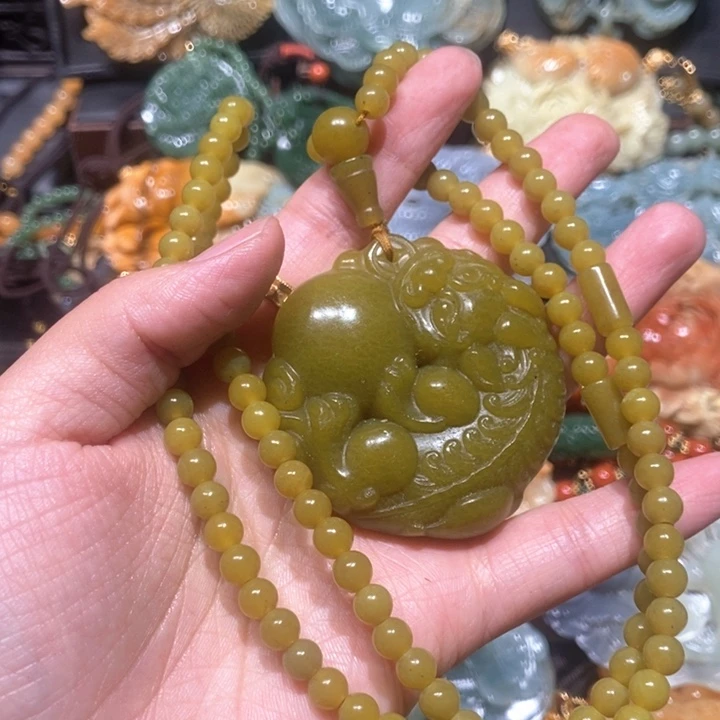 岫玉未镶嵌毛衣链