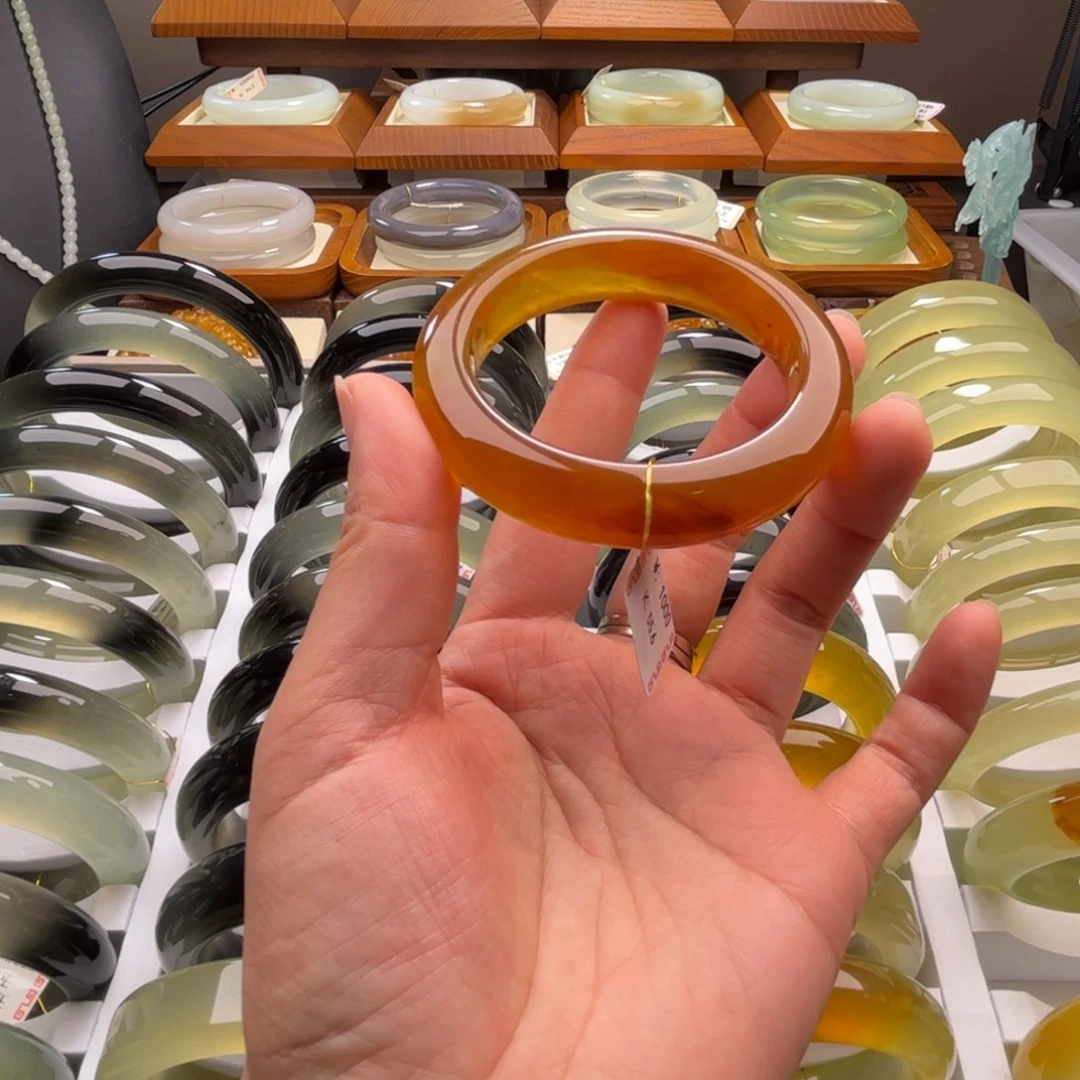 蛇纹石玉未镶嵌手镯54