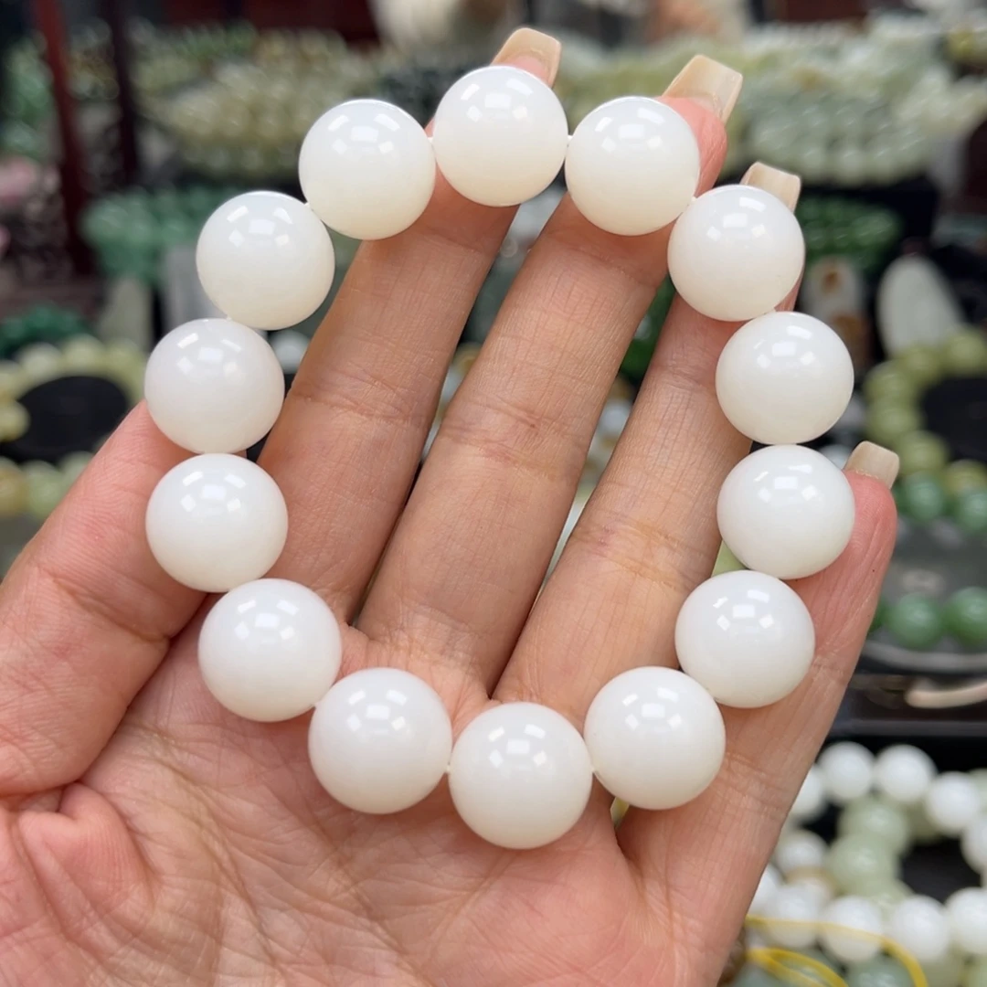 和田玉手串未镶嵌谷