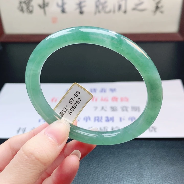 翡翠未镶嵌手镯翡翠手镯56