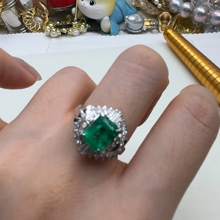 祖母绿戒指未镶嵌