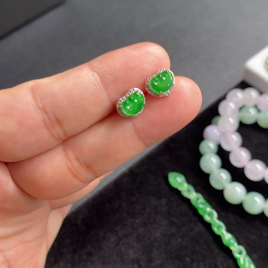 银S925镶嵌翡翠耳钉如意头耳钉