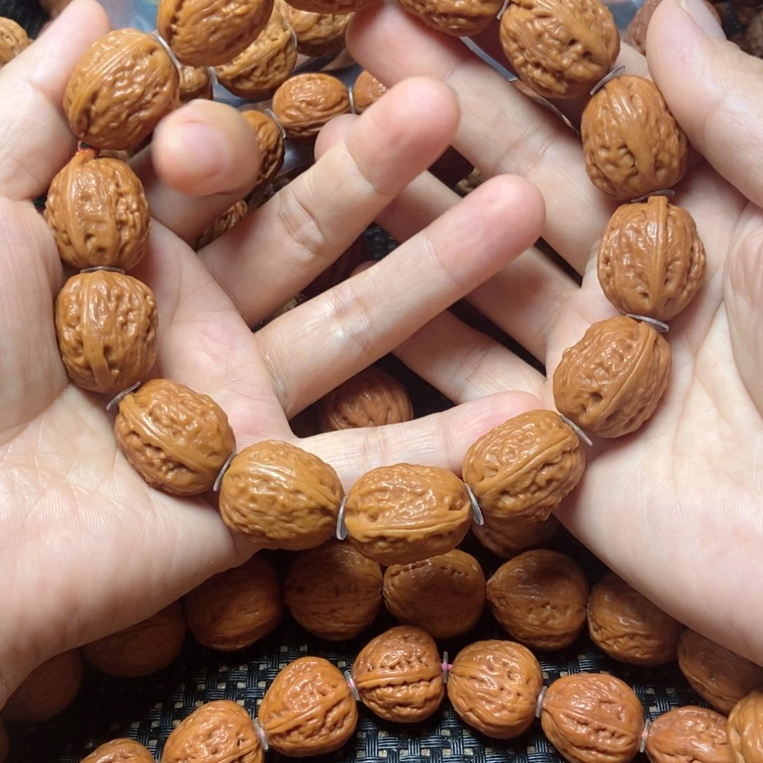 觀***桃核吊坠大枣手串
