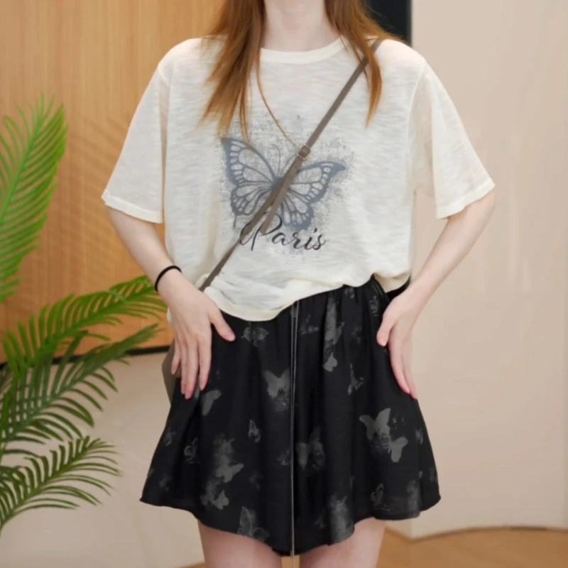新款纯欲慵懒风女装洋气蝴蝶休闲上衣+慵懒风短裤LK2504603