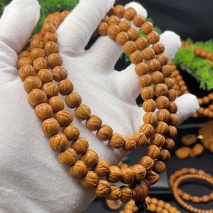 髙***生吊坠桃核秦岭龙纹桃核