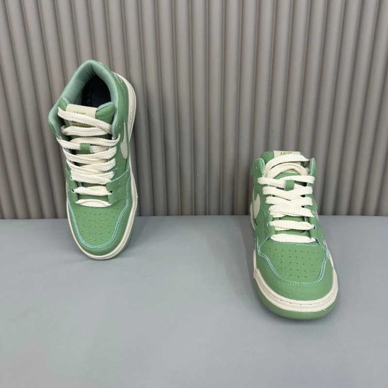 男鞋2025潮牌秋冬新款百搭厚底时尚休闲鞋软底低帮潮流时尚运动鞋