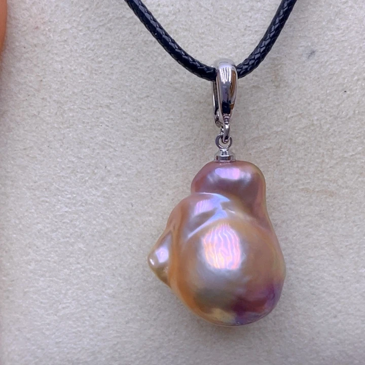 淡水珍珠吊坠(赠链)未镶嵌