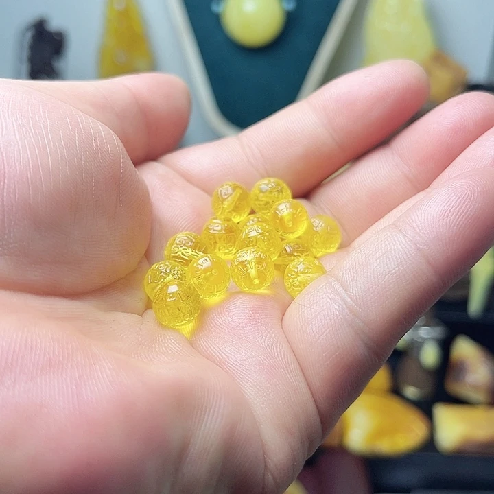 琥珀裸石未镶嵌?****圆珠