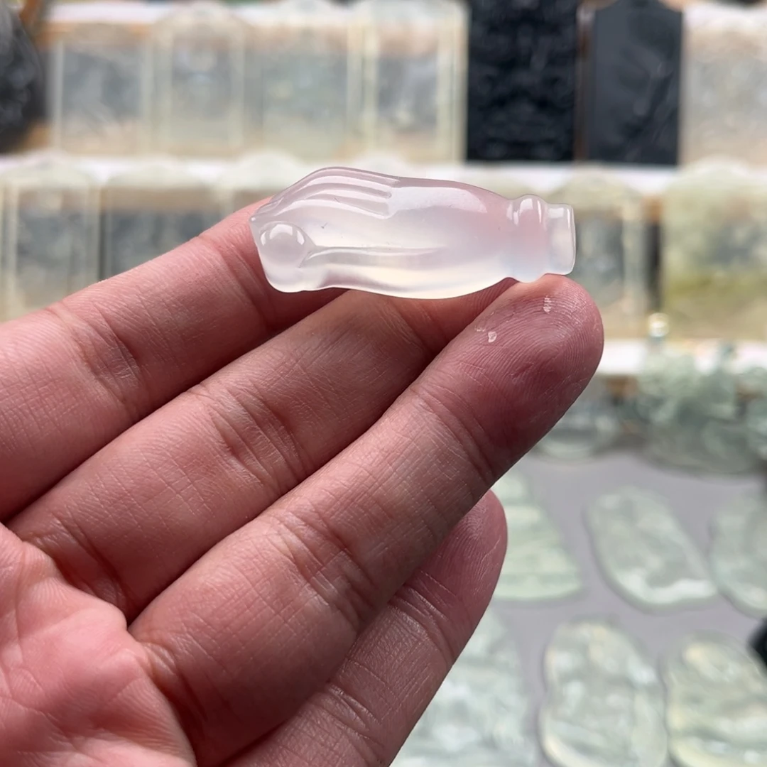 未镶嵌蛇纹石玉颈饰